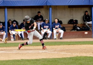 Katten_Baseball2