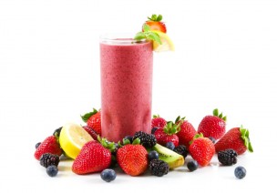 making_smoothie