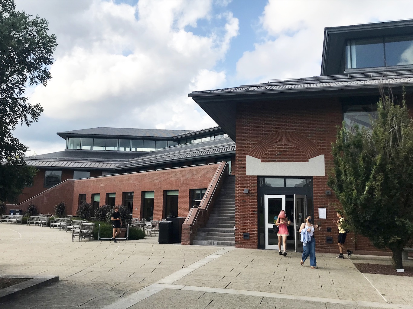 c/o Nathan Kolodney, Assistant Photo Editor